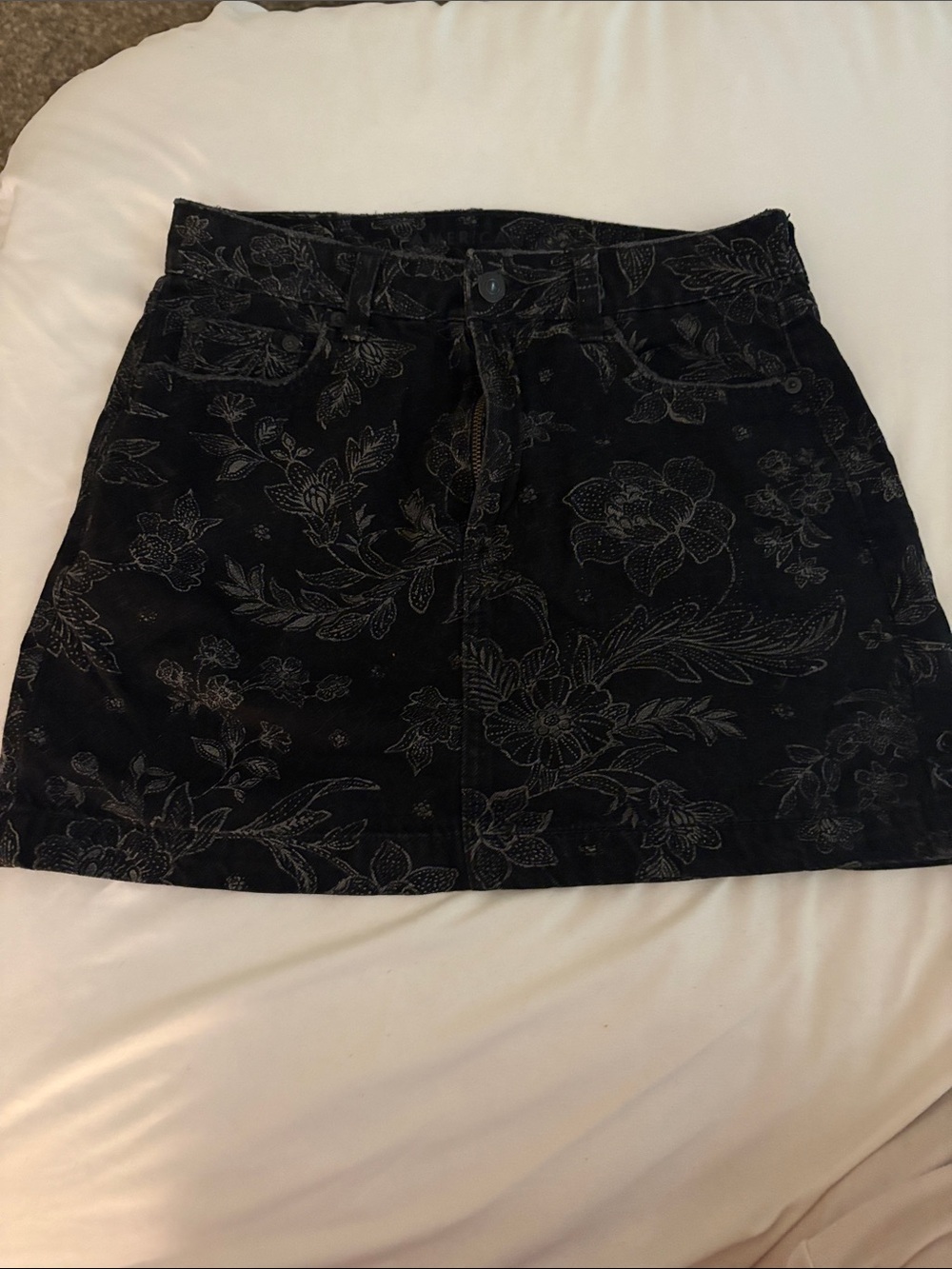 American Eagle Outfitters Black Floral Mini Skirt